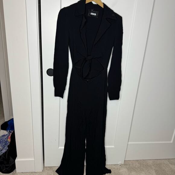 Reformation Ferris Black Tie Front Collared Cut Out Jumpsuit Size 4 - Picture 2 of 6